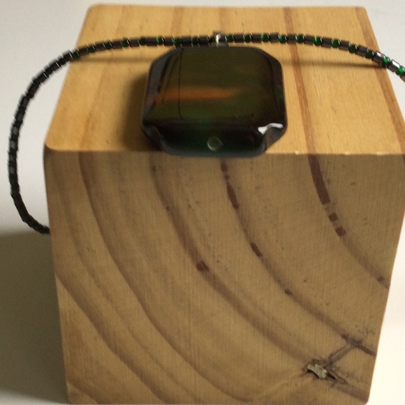 Vintage Stone Pendant Necklace - Picture 6 of 7